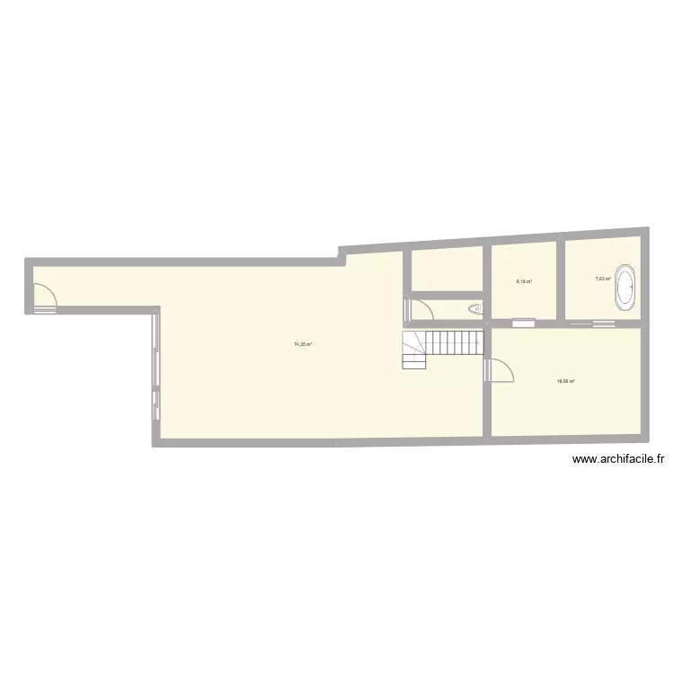 MARINE ESSAIE A. Plan de 4 pièces et 108 m²