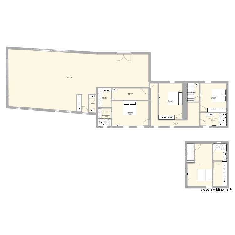 Langon. Plan de 13 pièces et 247 m2