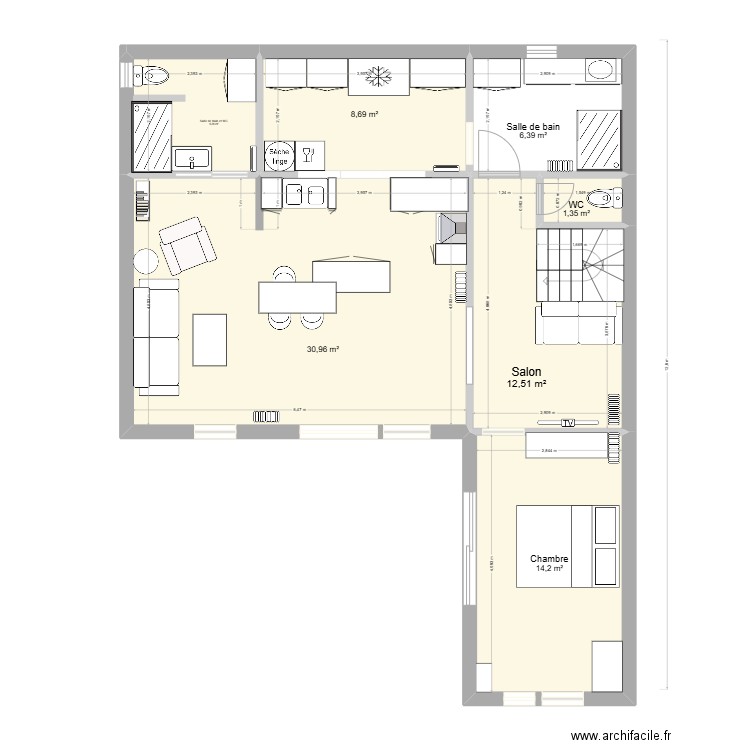 PLAN cuisine porte centrée. Plan de 7 pièces et 79 m2