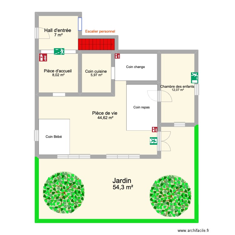 Nouvelle crèche. Plan de 6 pièces et 132 m2