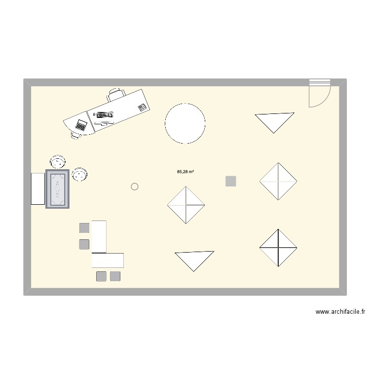 C17. Plan de 1 pièce et 85 m2