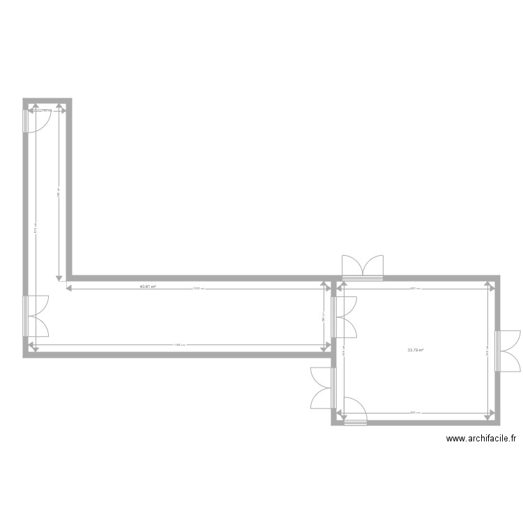 grande surface. Plan de 2 pièces et 77 m2