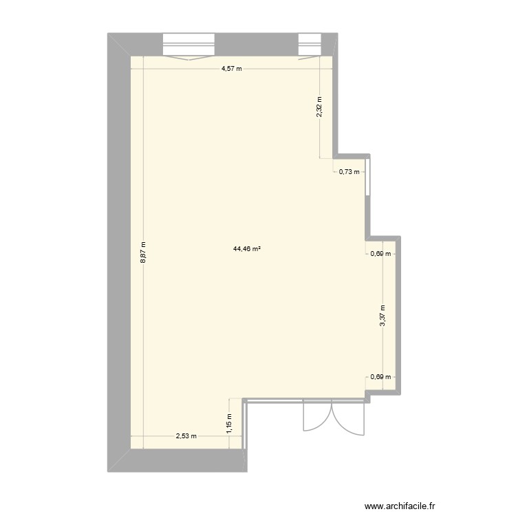Commerce. Plan de 0 pièce et 0 m2