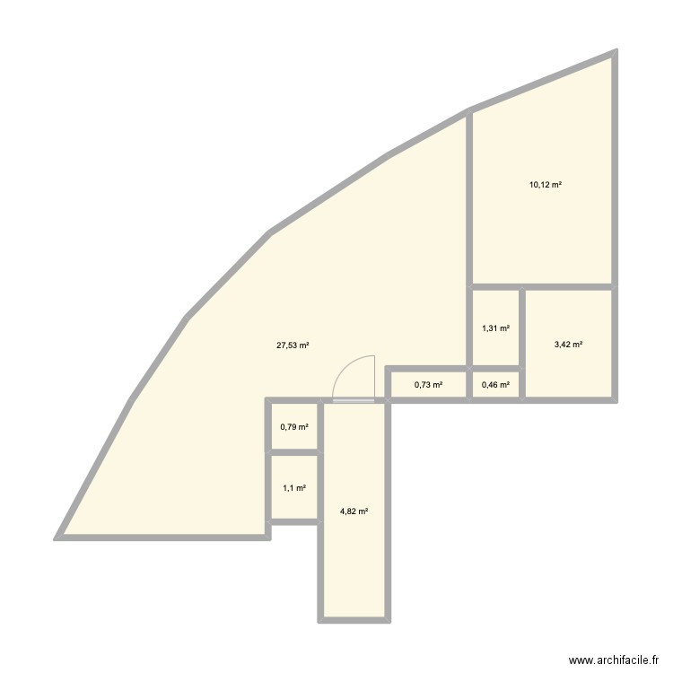 Montaigne. Plan de 9 pièces et 50 m2