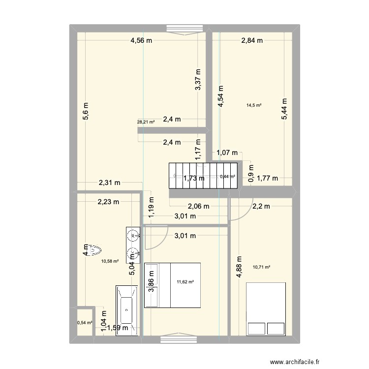 Plan étage avec 4 chambres. Plan de 7 pièces et 77 m2