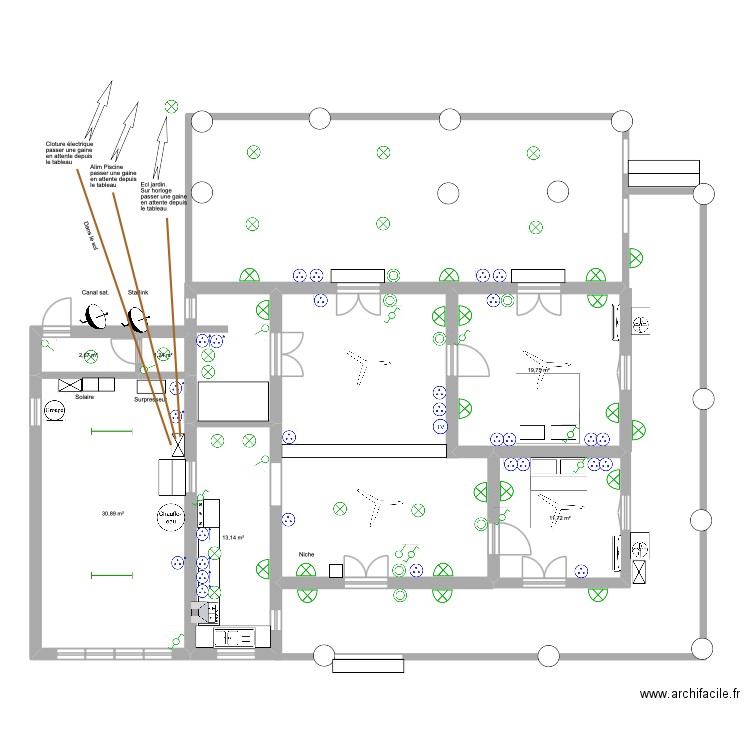 Maison Diégo. Gaines en attente extérieur.. Plan de 6 pièces et 79 m2