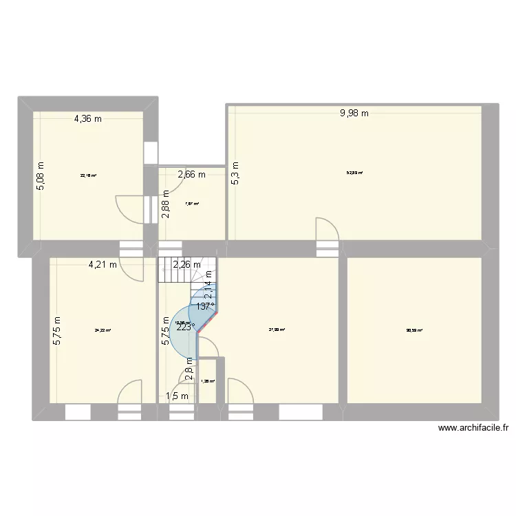 RDC. Plan de 8  et 177 m²