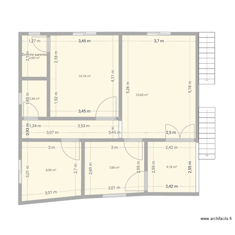 Plan Logbessou. Plan de 7 pièces et 65 m2