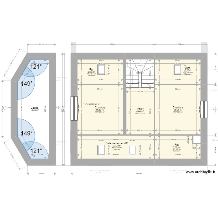 ML24005087. Plan de 18 pièces et 135 m2