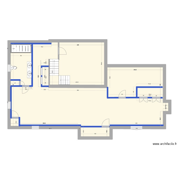 basement. Plan de 1 pièce et 136 m2