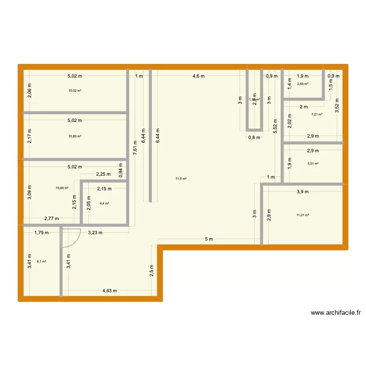 Maison officielle. Plan de 11 et 142 m² Maison officielle. Plan de 11 et 142 m²