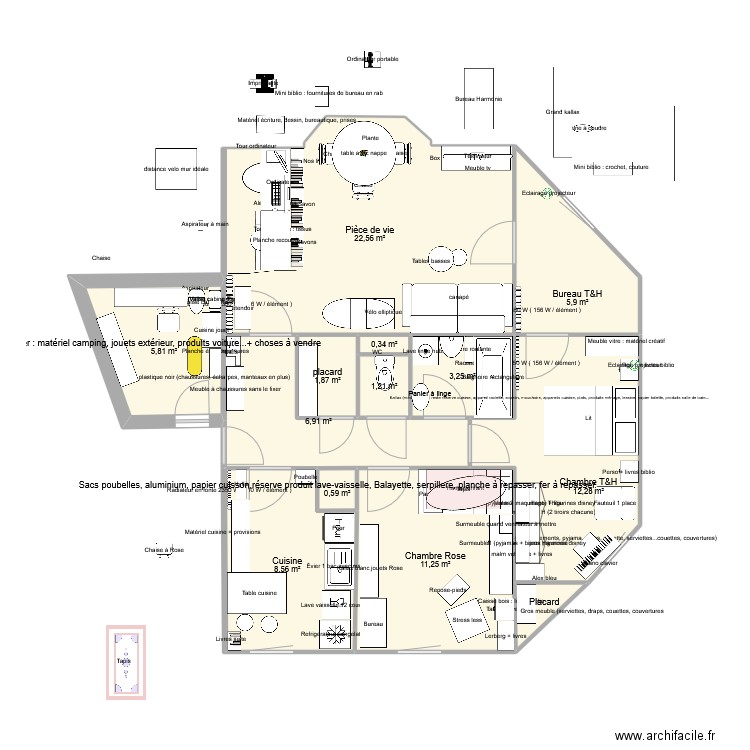 Notre appartement à nous. Plan de 13 pièces et 81 m2
