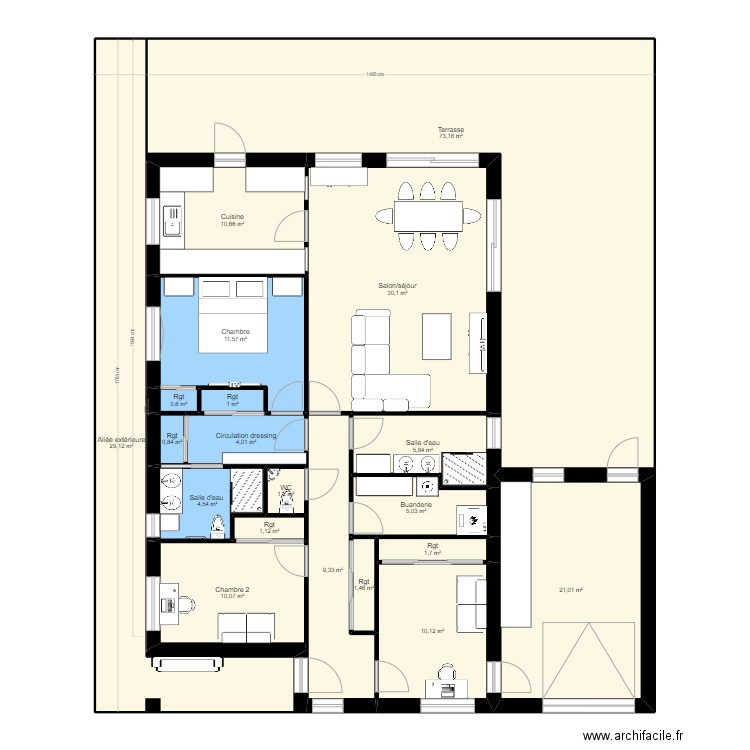 Claude 2. Plan de 20 pièces et 233 m2