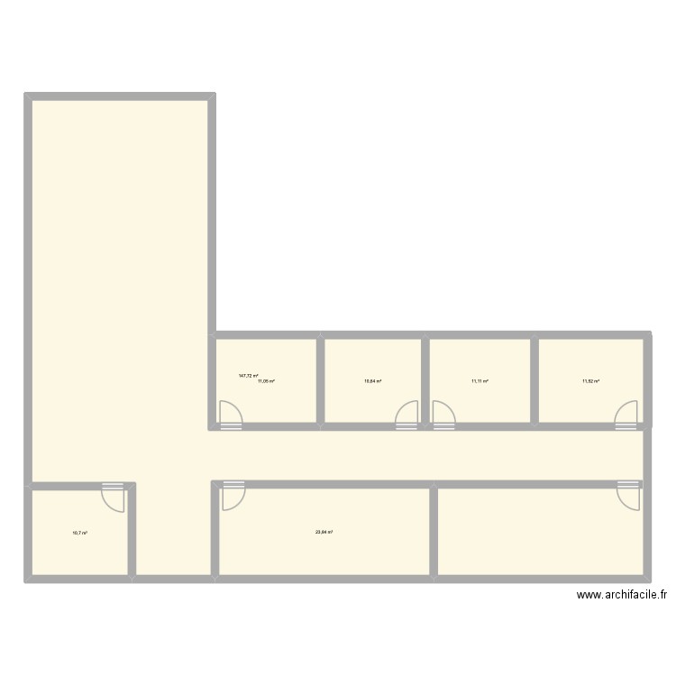 moliasinna. Plan de 7 pièces et 227 m2