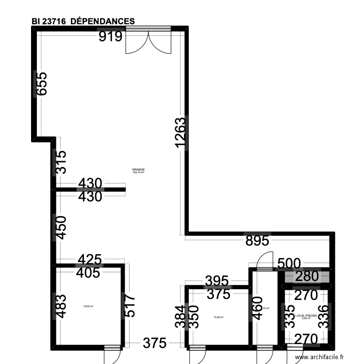 BI 23716. Plan de 24 pièces et 445 m2