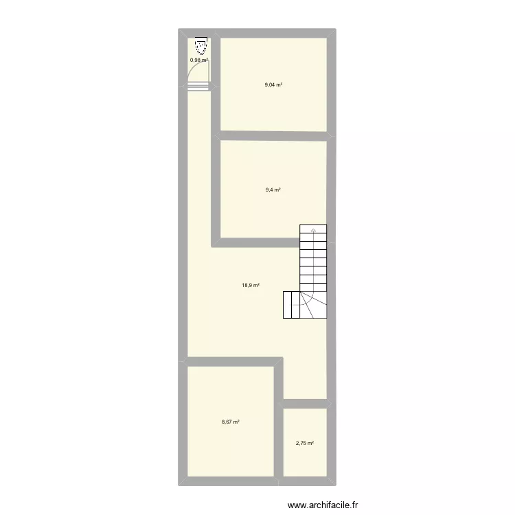 Etage. Plan de 6 pièces et 50 m²