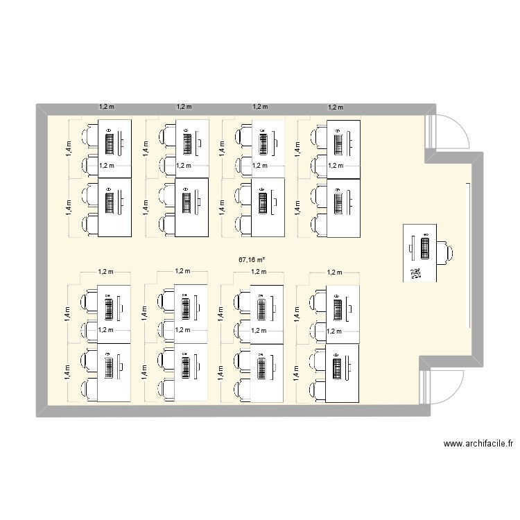 C103. Plan de 3 pièces et 131 m2