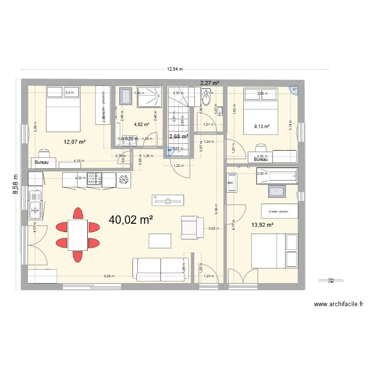 Maison 2 apparts carrée. Plan de 11 pièces et 218 m2