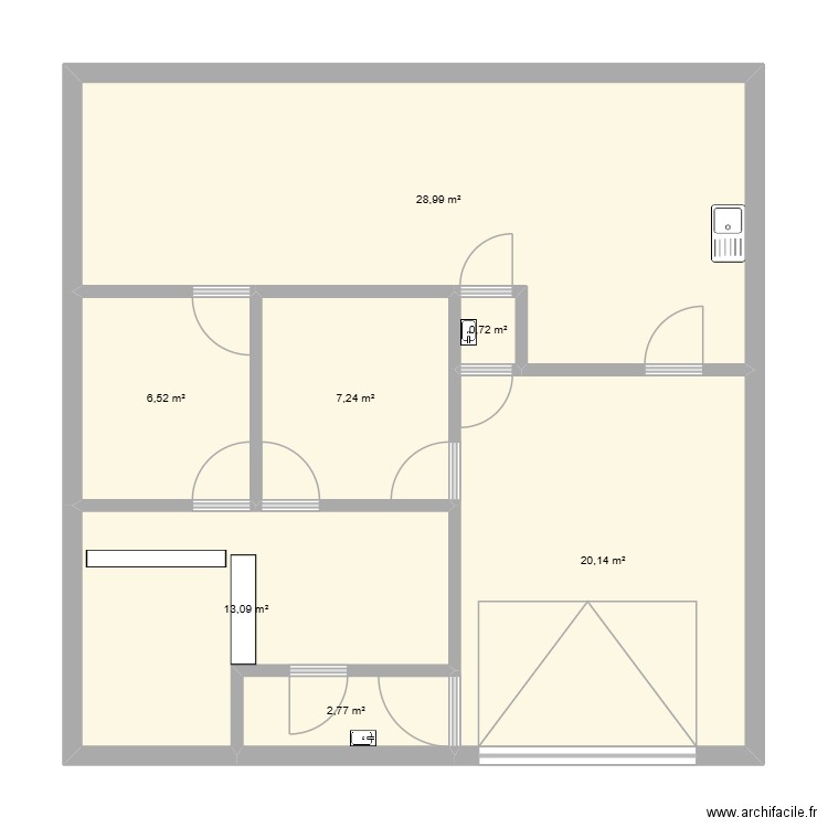 labo. Plan de 7 pièces et 79 m2