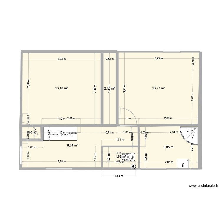 etage. Plan de 6 pièces et 46 m2
