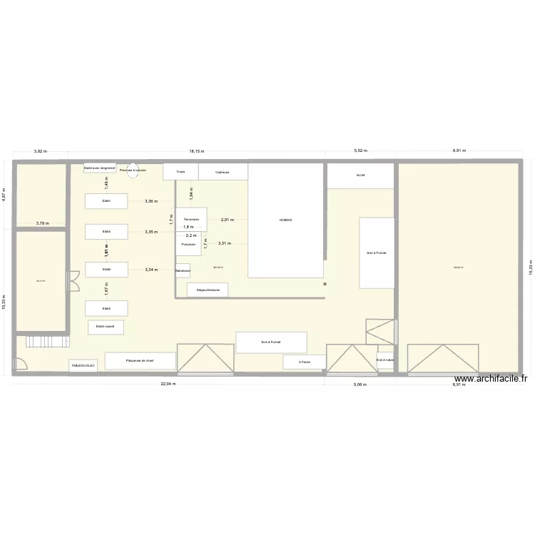 Atelier menuiserie. Plan de 3 pièces et 515 m²