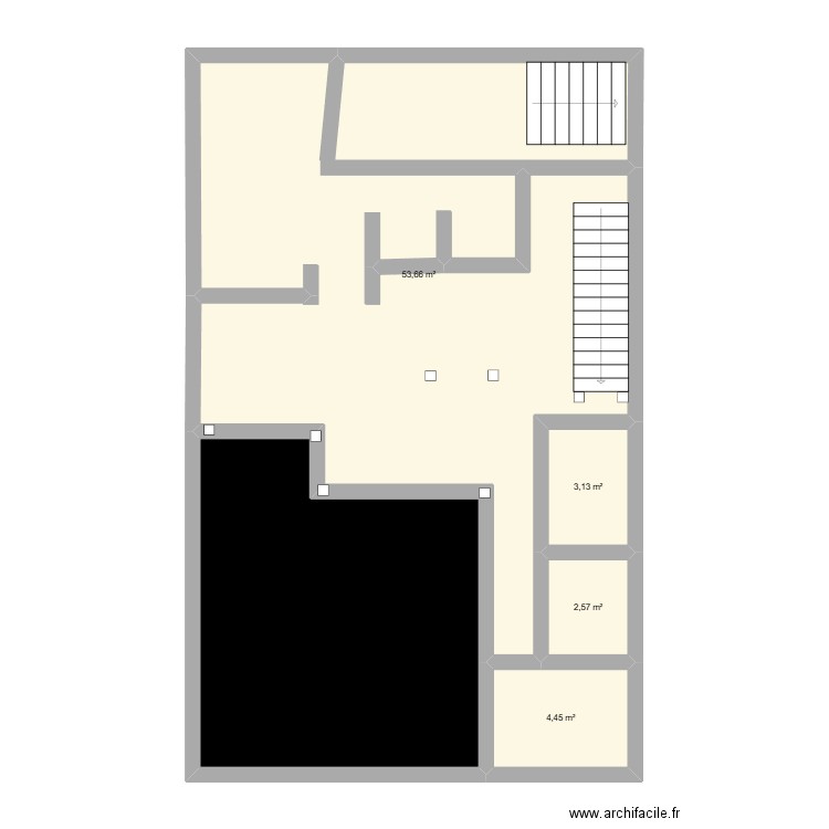 local haut amenagé. Plan de 5 pièces et 91 m2