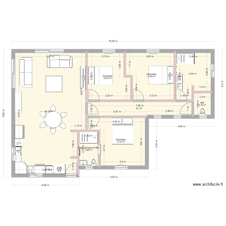 maison à rénover. Plan de 8 pièces et 104 m2