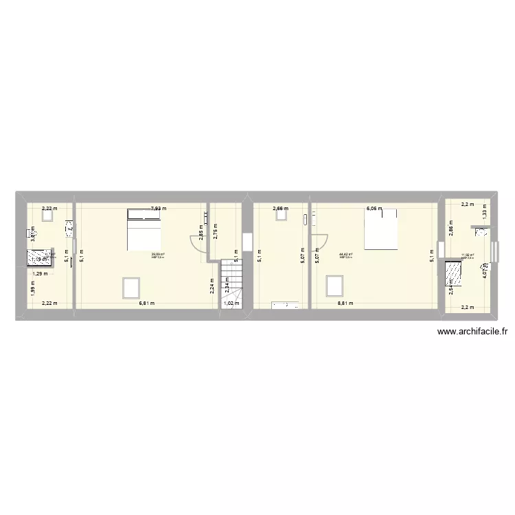 La Varenne Etage. Plan de 4  et 107 m²