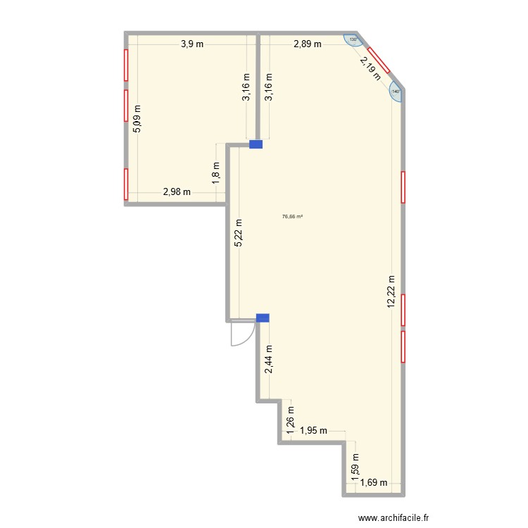 bureau. Plan de 1 pièce et 77 m2