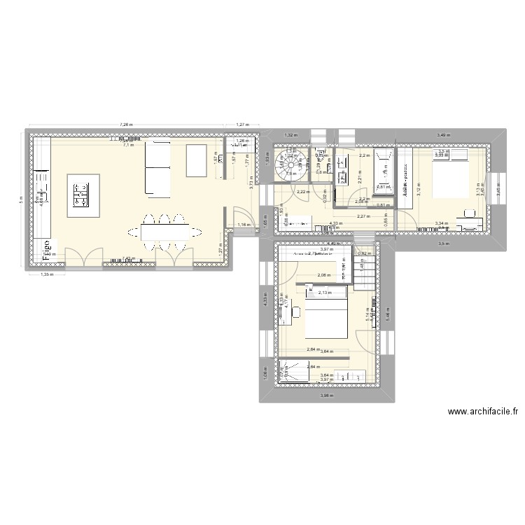 projet. Plan de 9 pièces et 81 m2
