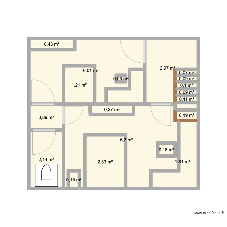 mezzanine. Plan de 19 pièces et 26 m2