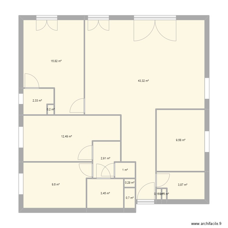 BM65 corrigé. Plan de 15 pièces et 106 m2