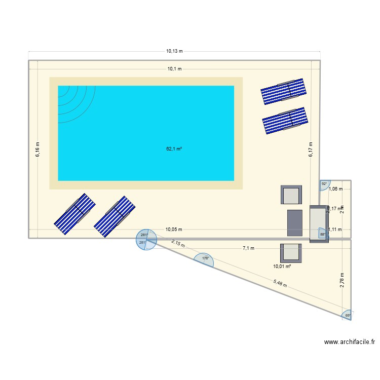 Piscine. Plan de 3 pièces et 74 m2