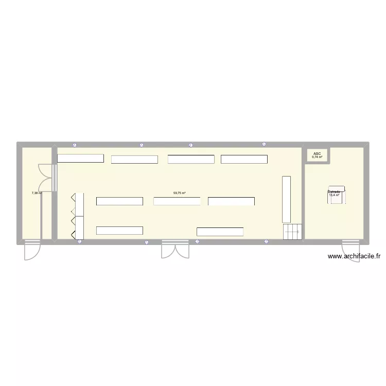 Salle des f&ecirc;tes. Plan de 4  et 82 m²