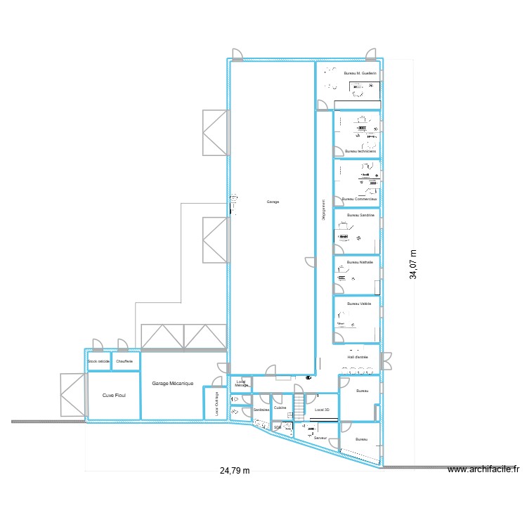 Lorillou Angouins. Plan de 19 pièces et 443 m2