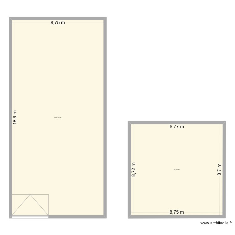 Local St Consorce 240m². Plan de 2 pièces et 239 m2