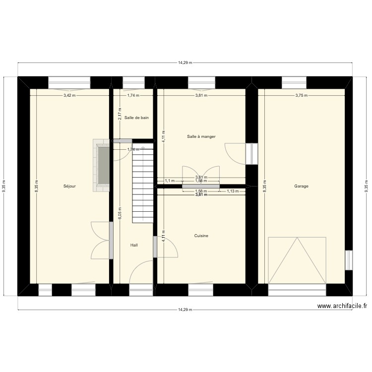 Rez - Lesterny. Plan de 6 pièces et 105 m2