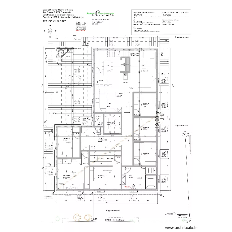 Maison. Plan de 10  et 197 m²