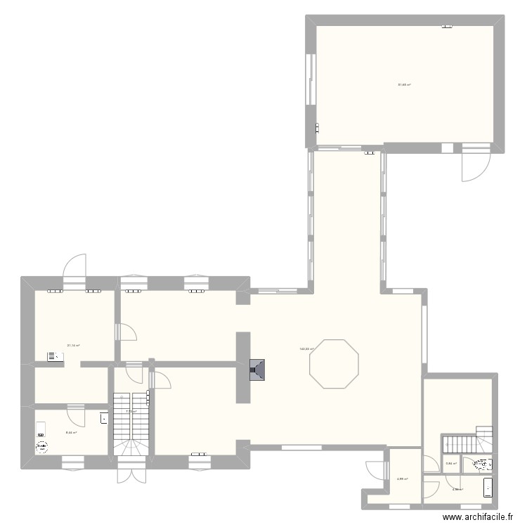 maison du haut 2. Plan de 9 pièces et 243 m2
