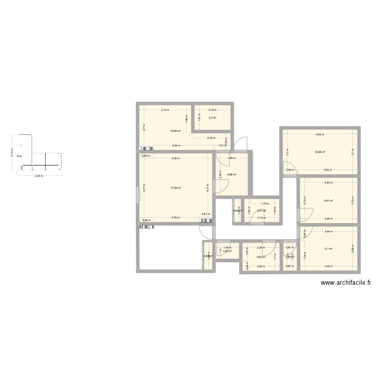Paris. Plan de 13 pièces et 79 m2