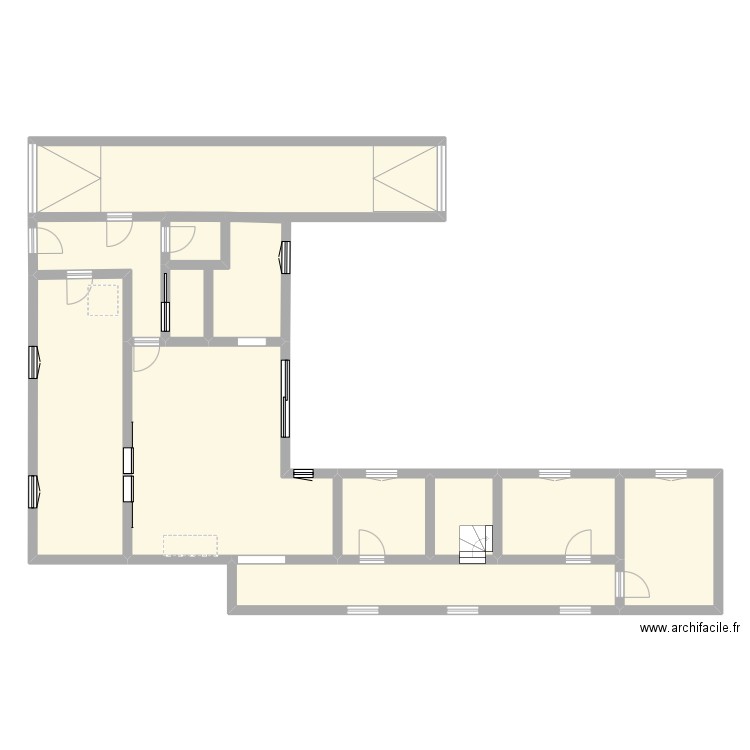 Marcy. Plan de 11 pièces et 150 m2