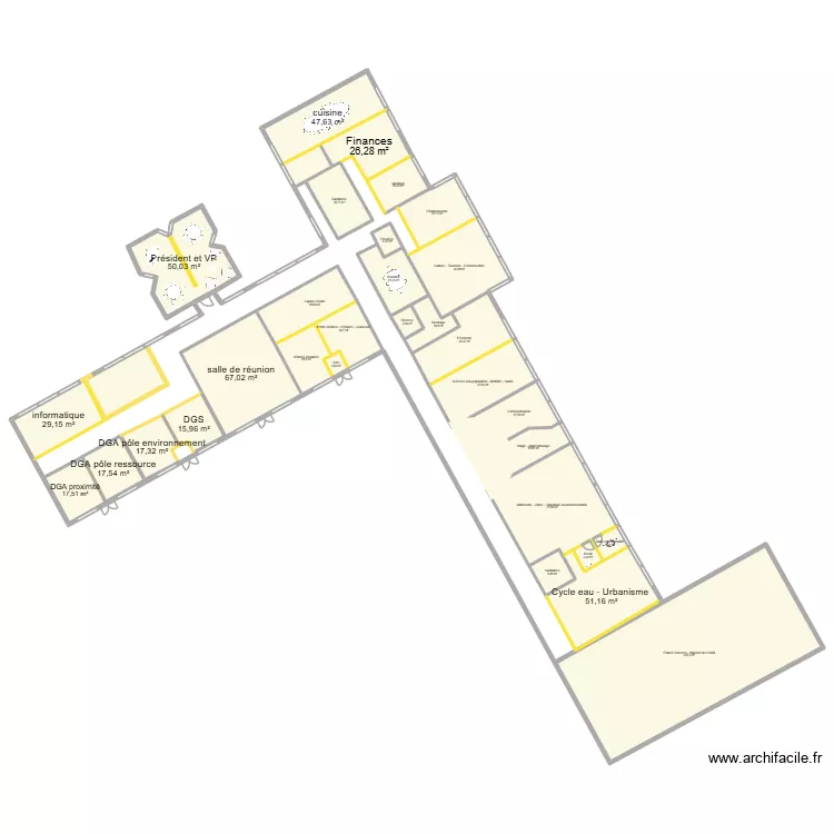 Siege cdcvam v2. Plan de 32 pièces et 1001 m²