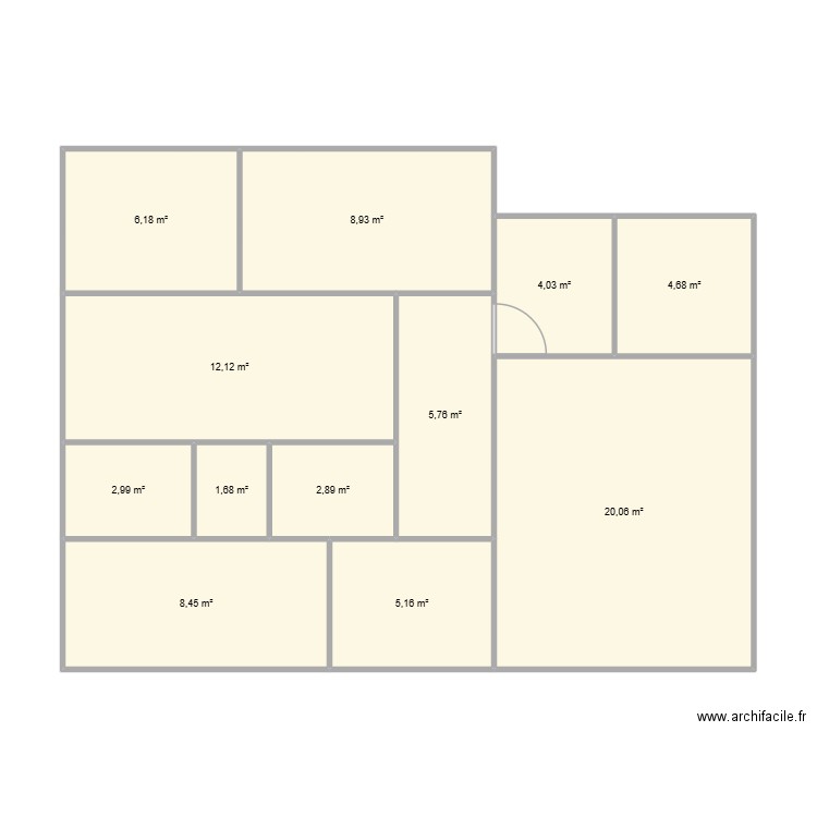PLAN NU. Plan de 12 pièces et 83 m2