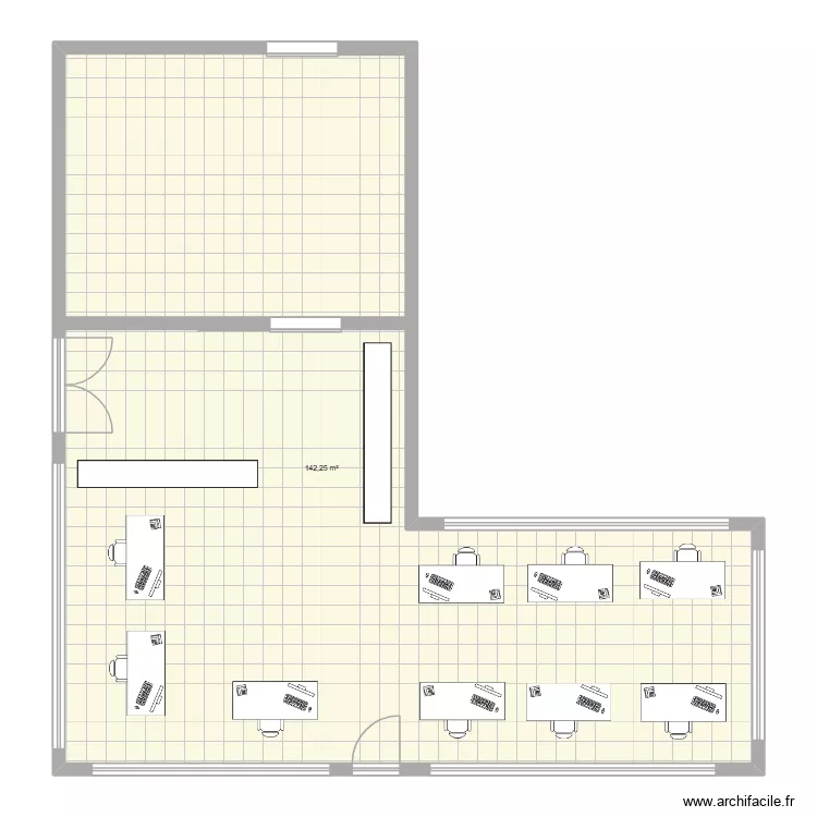 Plan implantation Cellule March&eacute;. Plan de 1  et 142 m²