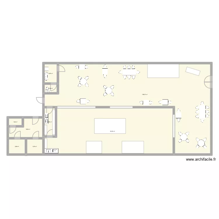 odyss&eacute;. Plan de 9 pièces et 260 m²