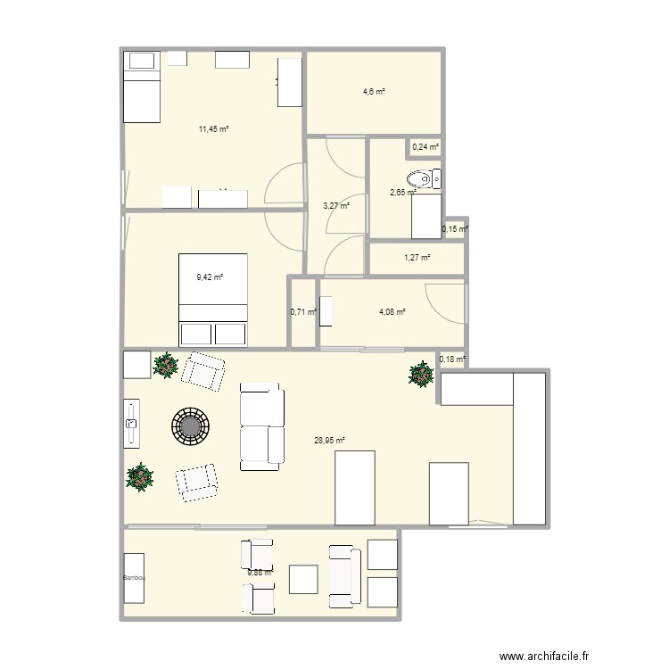 Appartement. Plan de 13 pièces et 77 m2