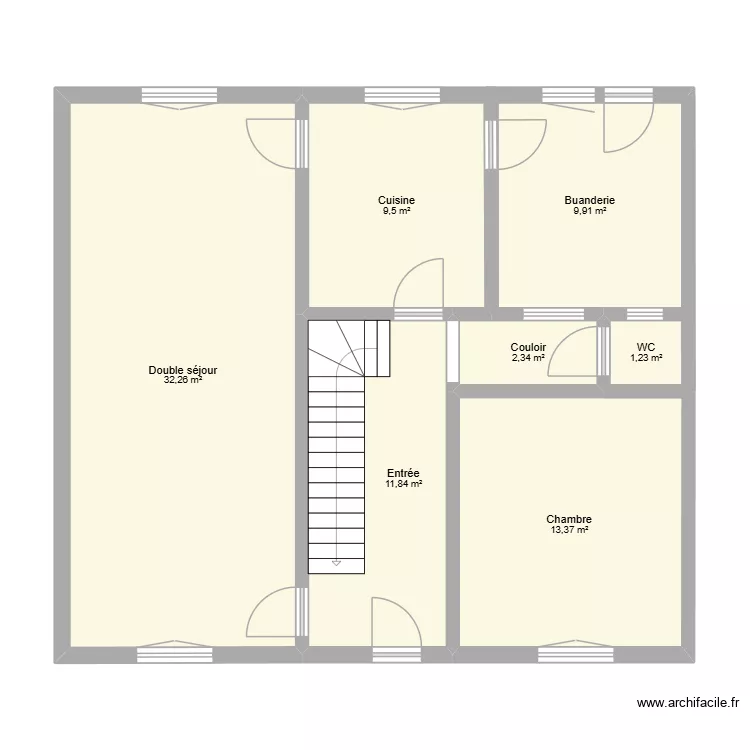 RDC avant travaux. Plan de 7  et 81 m²