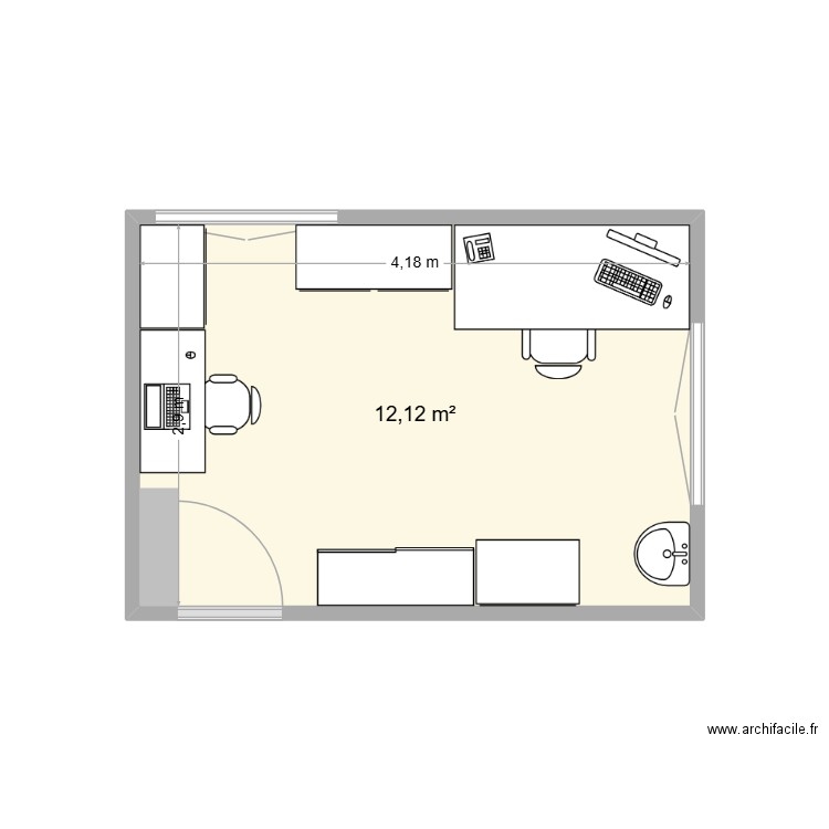 Bureau. Plan de 1 pièce et 12 m2