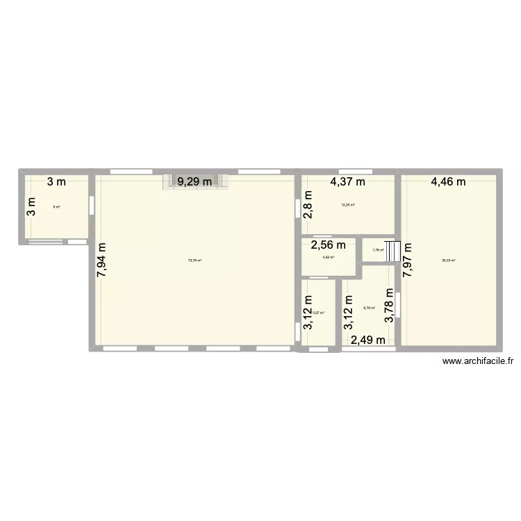 Chapelle Namur Partie Papa. Plan de 8  et 151 m²