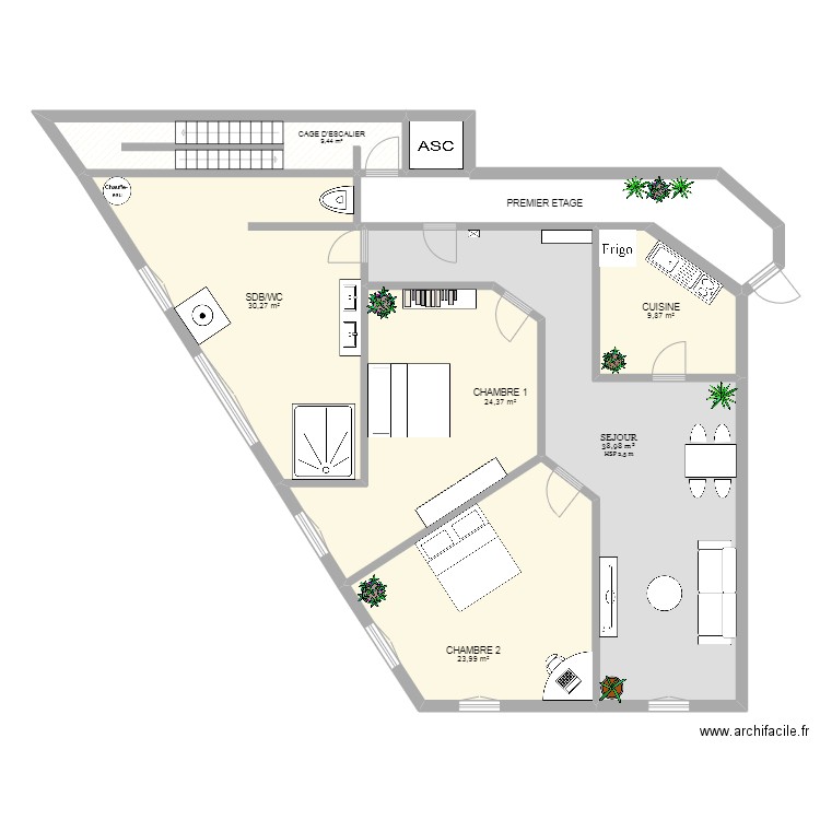AGENCE. Plan de 8 pièces et 151 m2